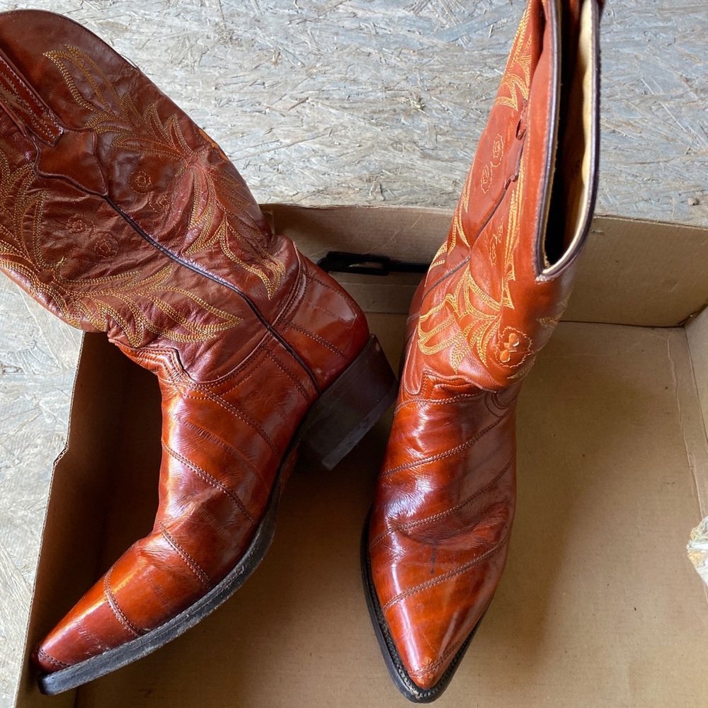 Men’s cowboy boots